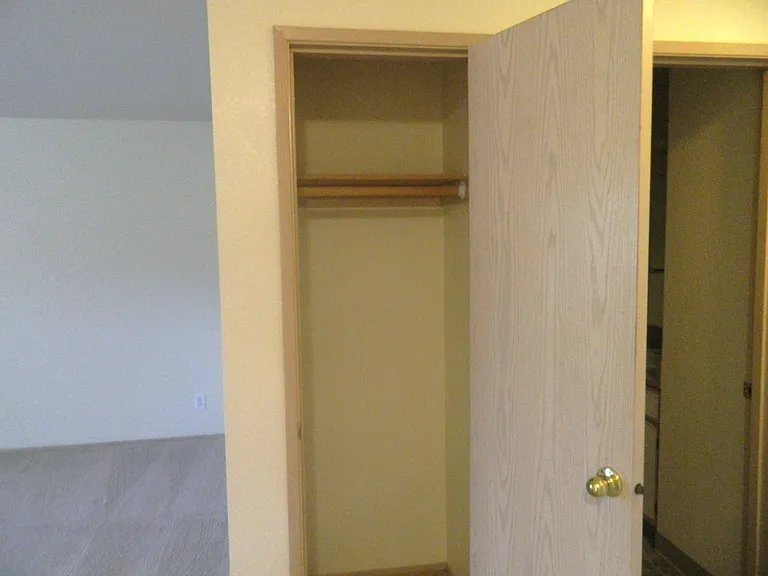 Springwater Trail Apartments — Photo 12