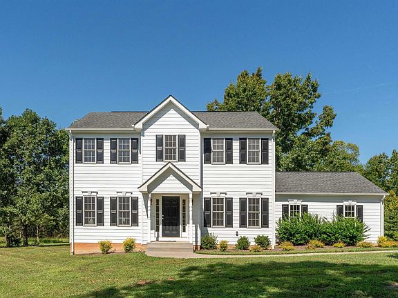 2nd image of 6518 Jefferson Mill Rd