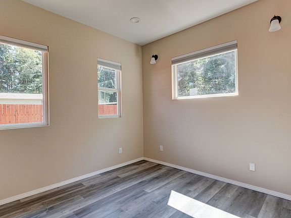 4th image of 811 Patmore Rd