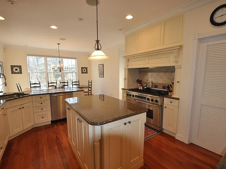 163 Taconic Rd — Photo 14