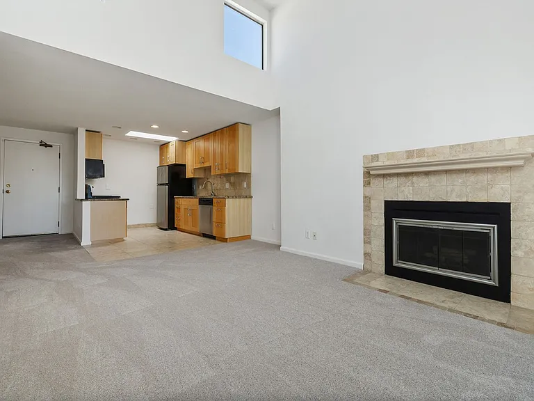 8308 Regents Rd — Photo 9