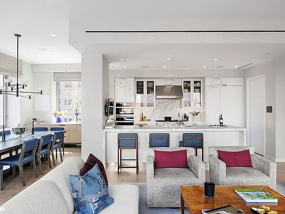 4th image of 116 University Pl APT Penthouse