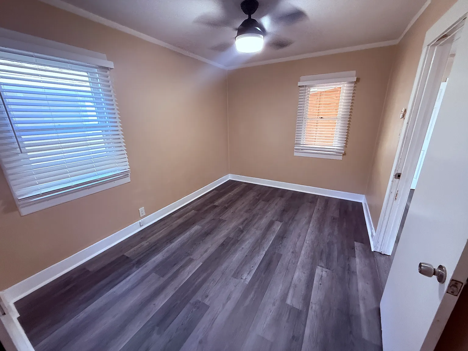 2 bed, 800 sqft, $2,800 — Photo 4