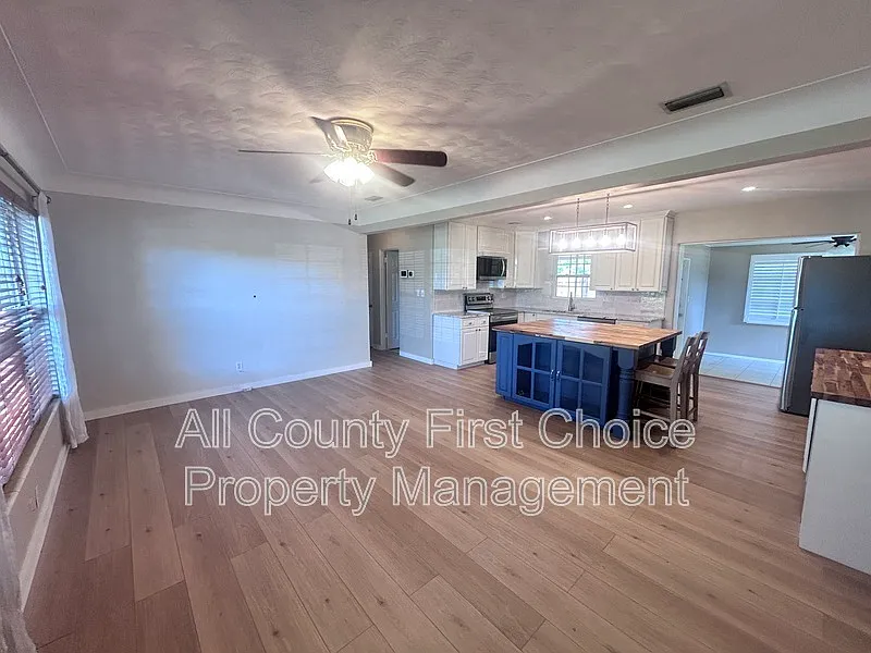 3 bed, 2.0 bath, 1326 sqft, $2,750 — Photo 4