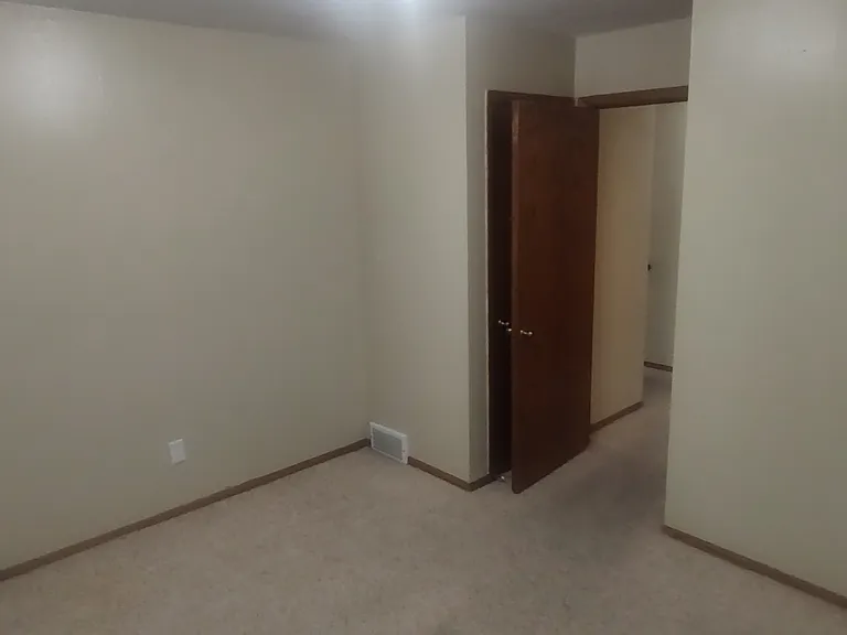 116 E Denver Ave — Photo 6