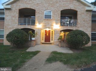 5936 Cove Landing Rd UNIT 202B, Burke, VA 22015