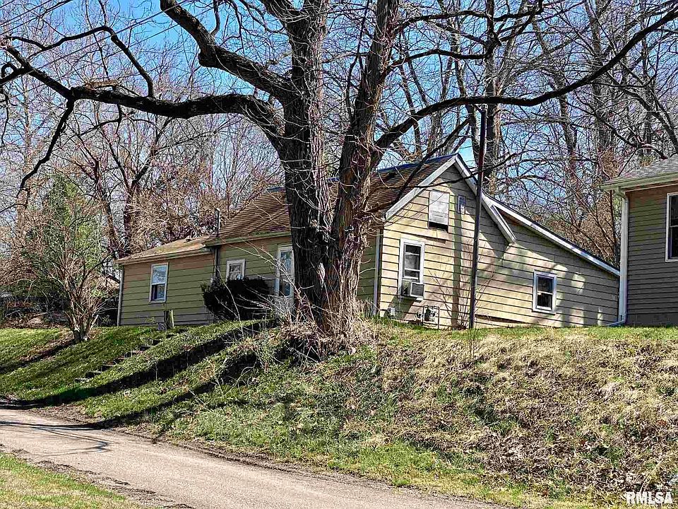 1st image of 318 W Harris St