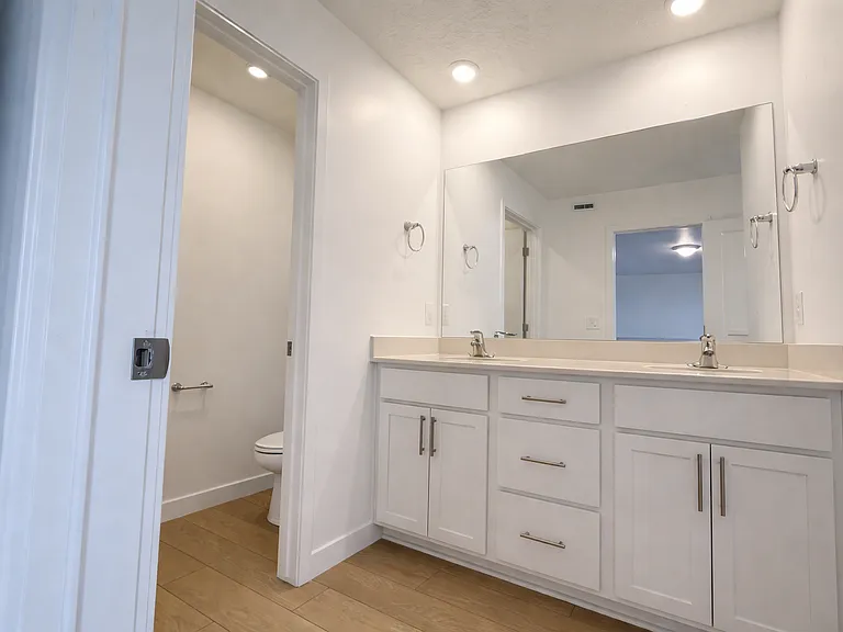 1514 W Bright Eyes Ln — Photo 8