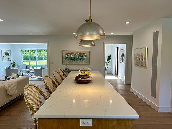 5th image of 5 Pheasant Ln