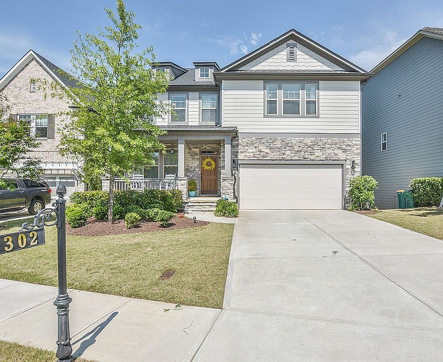 1st image of 302 Lakeway Cir