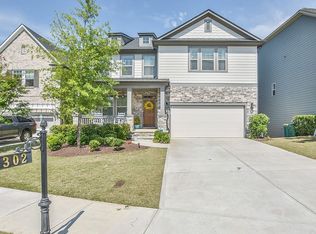 302 Lakeway Cir, Woodstock, GA 30188