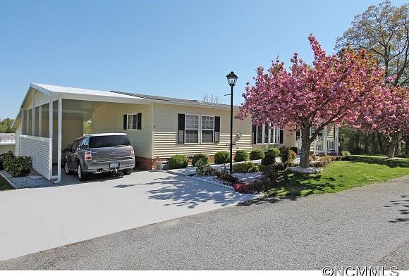 1st image of 79 Stephanie Ln