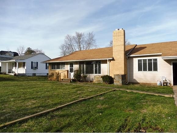 1st image of 115 Rock Springs Dr