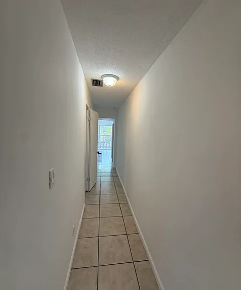 1020 N 18th Ct #201 — Photo 16