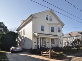 7-9 Randall St, North Providence, RI