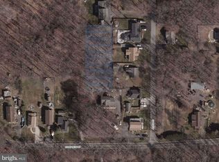 Holly Neck Rd, Essex, MD 21221