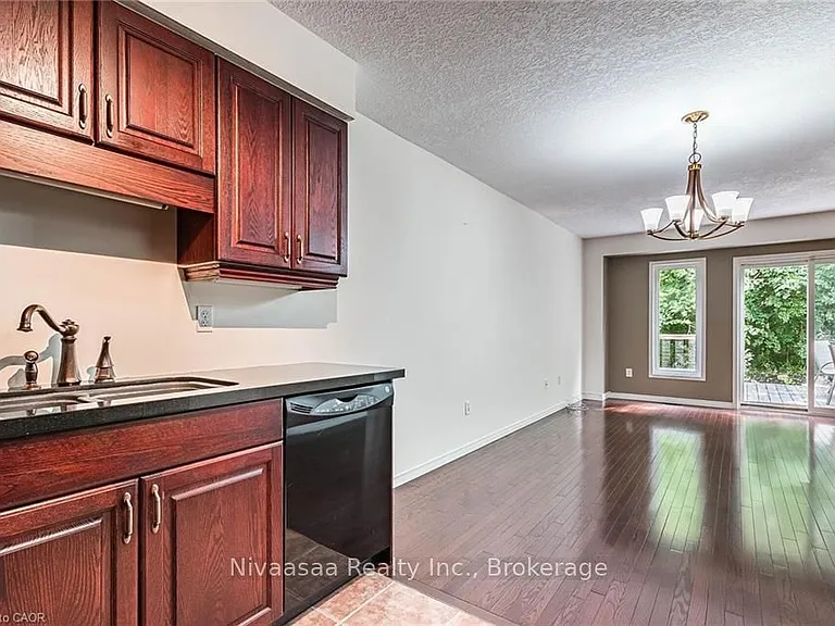 110 Activa Ave #D21 — Photo 12