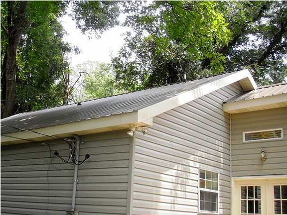 5th image of 228 Vreeland St #60