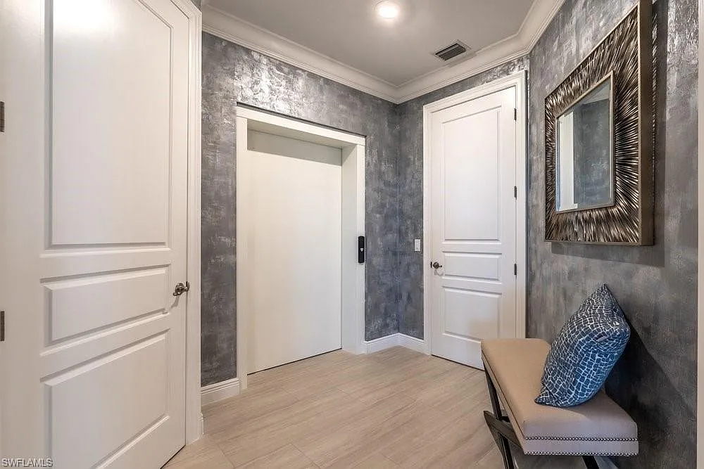Building Photo - 16379 Viansa Way #301