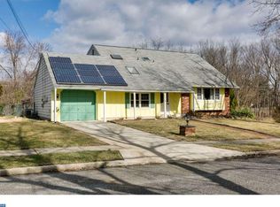 216 Round Hill Rd, Voorhees, NJ 08043