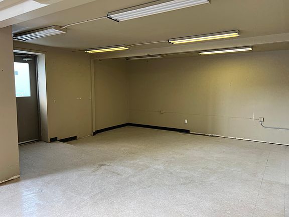 4th image of 419 Adams Ave