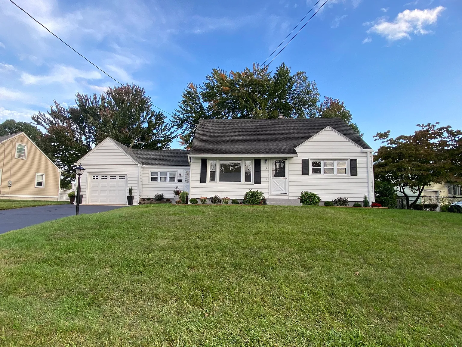 4 bed, 1474 sqft, $2,900 — Photo 1
