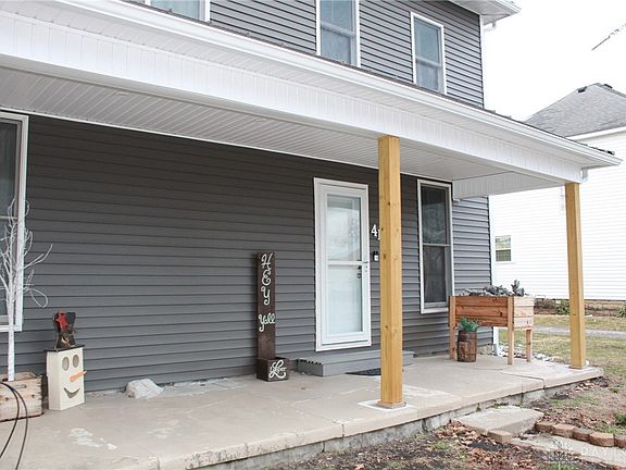 4th image of 414 W High St