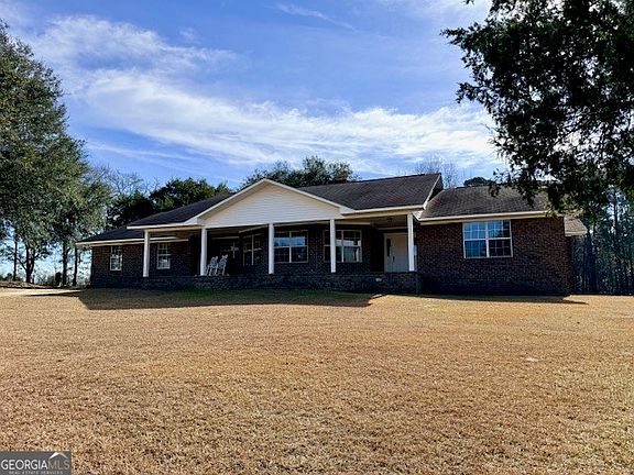 2nd image of 1431 Community Rd