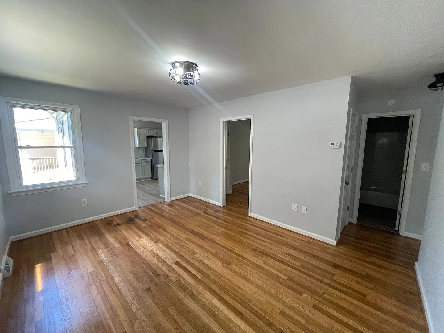 Remodeled & Updated Bungalow — Photo 2
