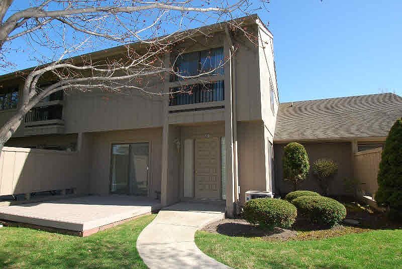 1st image of 2337 Bay Woods Ct