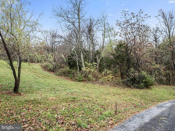 4th image of Capon Springs Grade