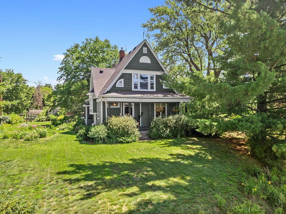1st image of 228 Summit Ave
