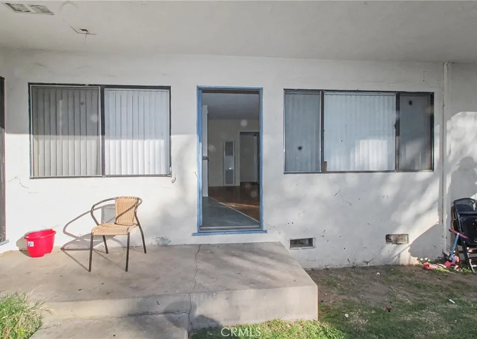 13609 Van Ness Ave #2