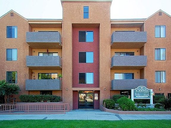 3rd image of 3745 Glendon Ave APT 307
