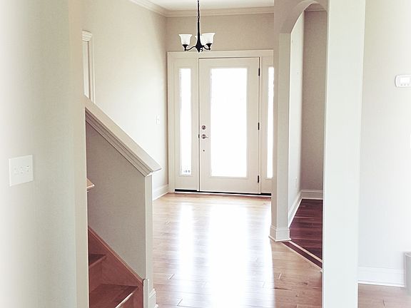 4th image of 189 Granite Dr