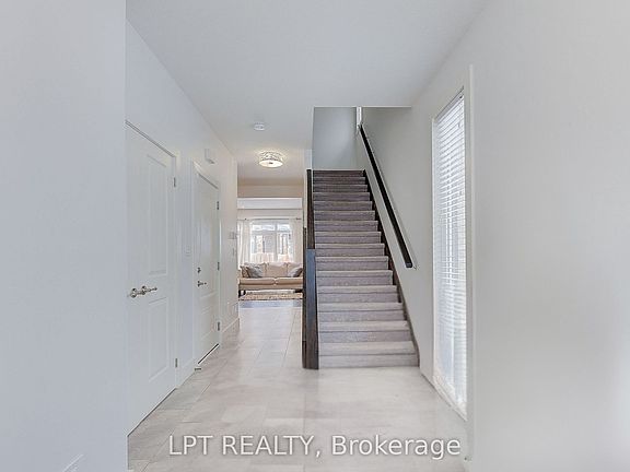 2nd image of 795 Freeport St