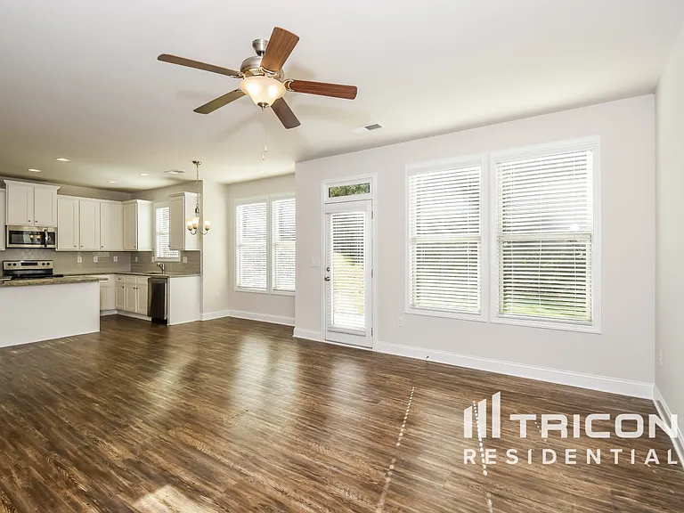 Tricon Macland Township — Photo 47