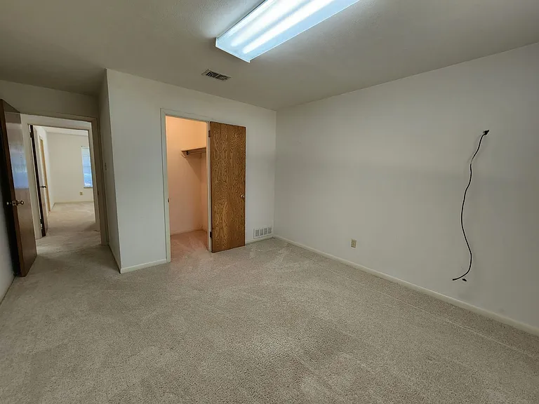 2604 Buckingham Dr — Photo 26
