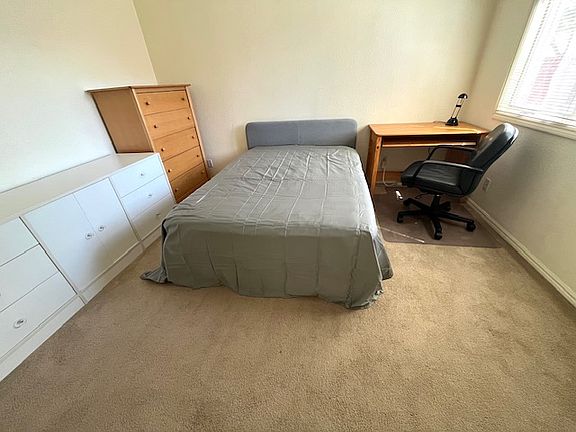 12'x12' master bedroom.