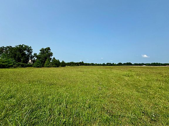 3rd image of 000 S Farm Rd 245