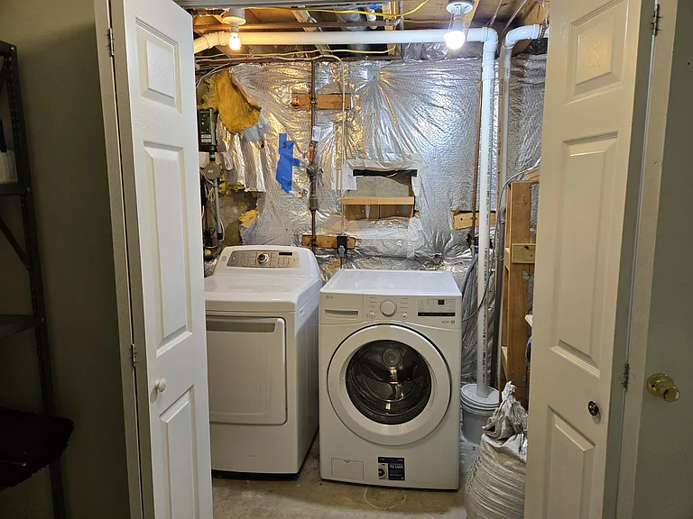 1829 Queen Anne Sq #BEL — Photo 41