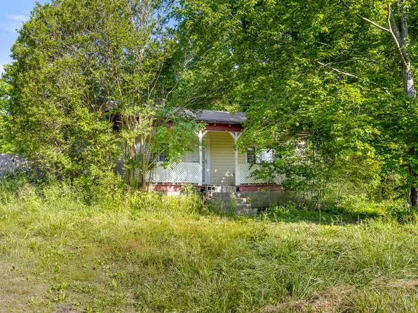 272 W Cove Rd, Chickamauga, GA 30707