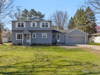 520 Six Mile Rd NW, Comstock Park, MI, 49321