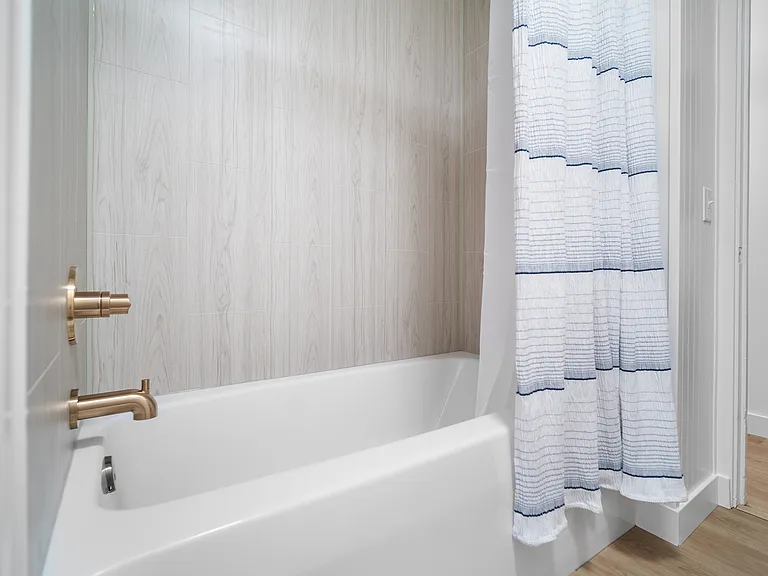 1105 Julienne Dr — Photo 24
