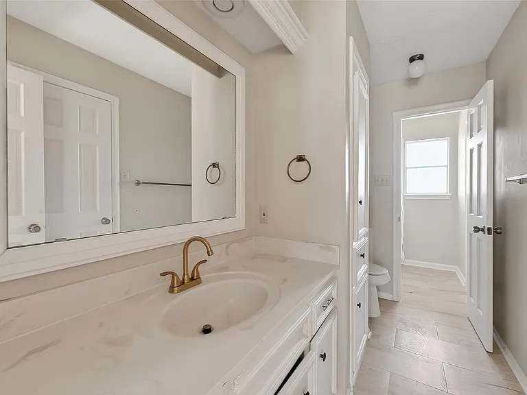 11302 Hylander Dr — Photo 37