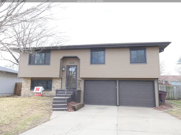 916 Pine St, South Sioux City, NE 68776
