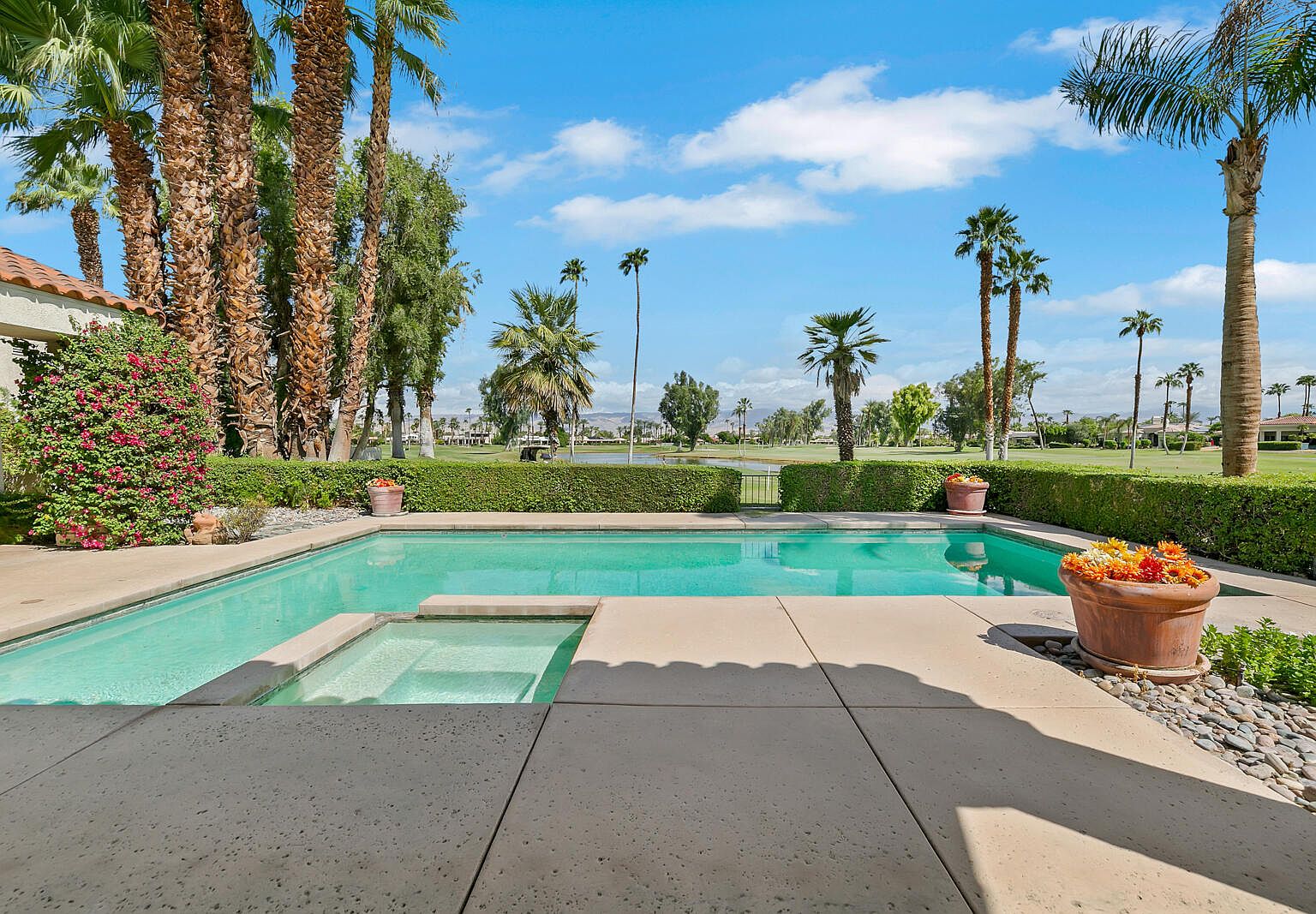 10003 Sunningdale Dr — Mission Hills Country Club