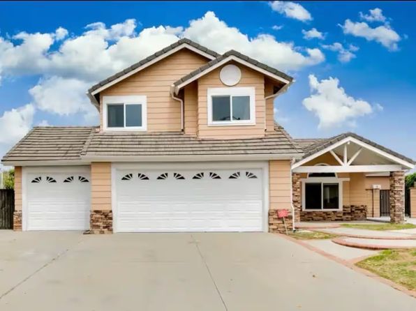 2435 Coraview Ln