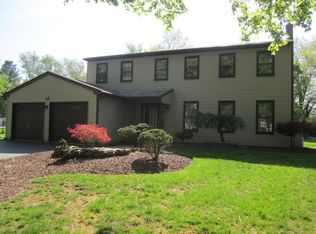 40 Georgian Bay Dr, Morganville, NJ 07751