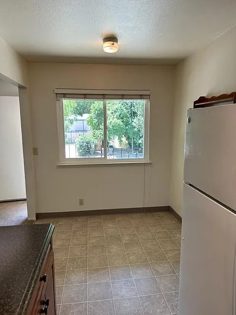 Building Photo - 1401 Drake Dr #4